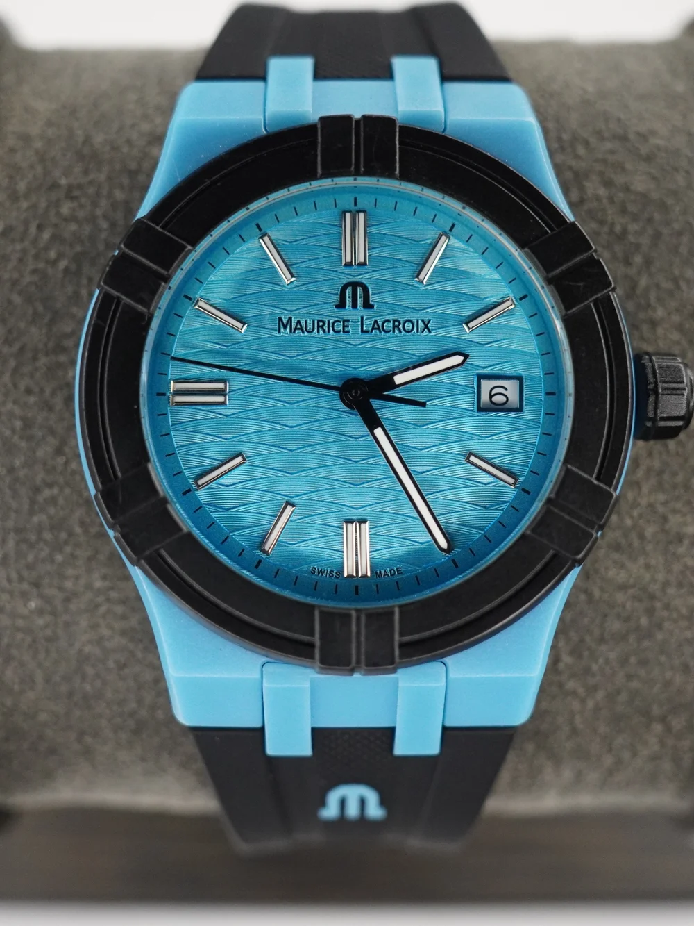 Maurice Lacroix AIKON #TIDE AI2008-80080-300-0 Quartz Date 40mm Blue Dial